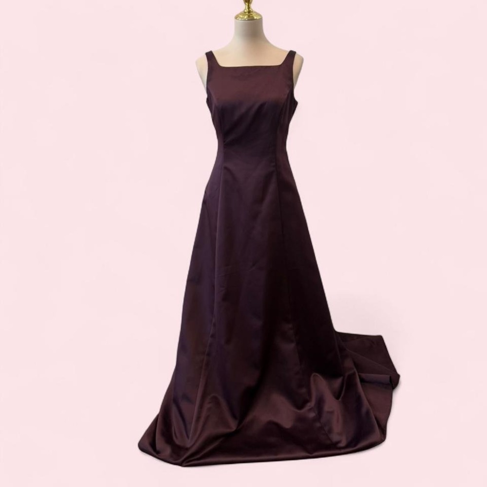 Michaelangelo Burgundy Satin A-Line Gown Square Neck Zip Back Size 8